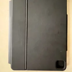 Bao da kèm bàn phím ESR Rebound Magnetic cho iPad Air (kèm dây sạc) 736933