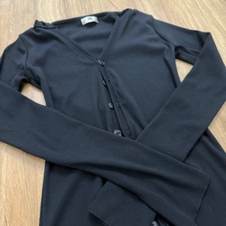 áo cardigan đen basic 🖤 546189