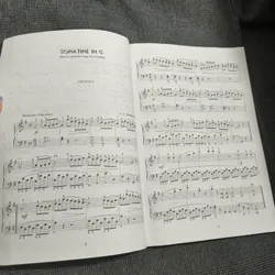 Tuyển tập Tác phẩm Piano Cổ điển được yêu thích - Lê Dũng (tuyển chọn) 606364