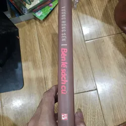 Bên lề sách cũ (bìa cứng)
 699089