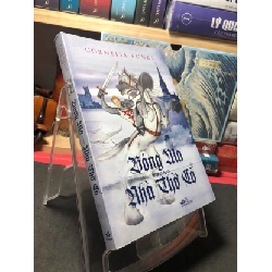 [Sách Cũ SCGR] Bóng ma trong nhà thờ cổ 2016 mới 90% bẩn nhẹ Cornelia Funke HPB1110 VĂN HỌC