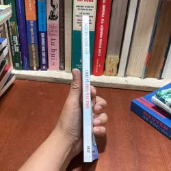 II Bút Ký: Chạy Về Phía Mặt Trời - Nguyễn Ngọc Hải - 2022 786235