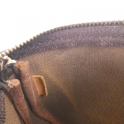 Túi đeo chéo mini Monogram Louis Vuitton M58009 620223