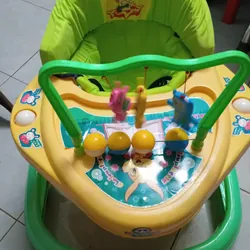 Xe tập đi kiểu truyền thống 597848
