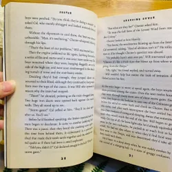 [Sách tiếng Anh 2hand] Like new 90% - 🕳 “Tunnels” & “Deeper” – Roderick Gordon & Brian  604949