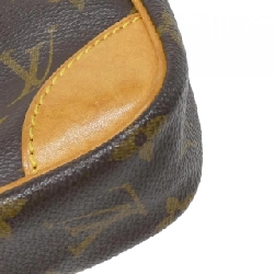 Túi xách vai Louis Vuitton Monogram Danube M45266 609415