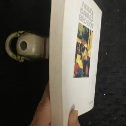 Người đàn bà bèo bọt - Nhiều người dịch ( hs Trần Đại Thắng vẽ bìa) 1029832