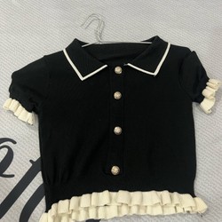 Áo Croptop size M màu đen, không thương hiệu, chưa sử dụng 141665