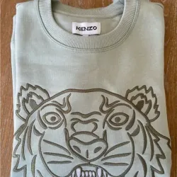 Áo tay dài Kenzo màu xanh thêu đầu hổ 729289