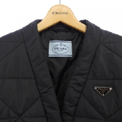 Áo khoác PRADA với logo hình tam giác 291967 S212 1WQ9 631592