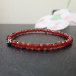 Vòng tay đá mã não cho các nàng tiểu thư 553295