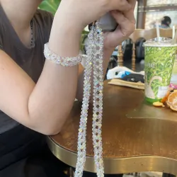 Mình có sẵn vòng tay làm theo yêu cầu  1002390