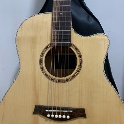 Guitar Classic như mới kèm bao da 46980