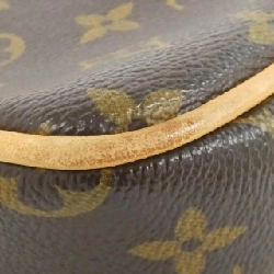 Túi xách vai Louis Vuitton Monogram Hudson M40027 610678