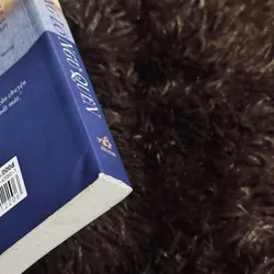 Người khổng lồ ngủ quên 714615