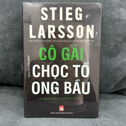 Cô gái chọc tổ ong bầu - Stieg Larsson