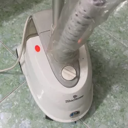 Bàn là hơi nước dạng đứng