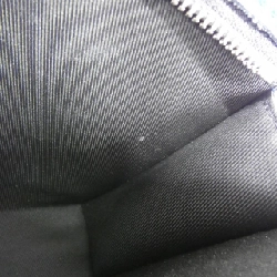 Túi đeo vai Louis Vuitton Taiga Lama Gaston Wearable Wallet M83099 611944