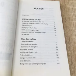 ĐI GIỮA VÔ THƯỜNG 1024381