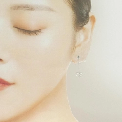 K10WG Bông tai hình trái tim kim cương 0.12CT - Hàng hiệu Chính hãng 862247