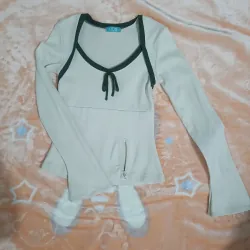 Áo kiểu cổ phối dây đen tay dài màu kem phong cách casual