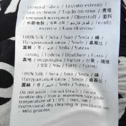 Quần short VALENTINO - Hàng hiệu Authentic 893015