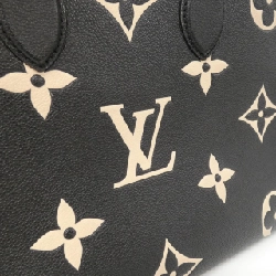 Túi Louis Vuitton Monogram Bicolor OnTheGo MM M45495 618997