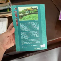 Hương Sen Huế – Tuyển tập văn thơ về xứ Huế- K4 1029443
