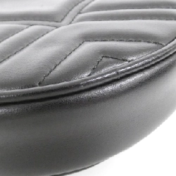 Túi GG MARMONT 575164 DTDCT của Gucci 617585