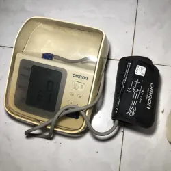 Máy đo huyết áp điện tử bắp tay Omron Nhật 975331