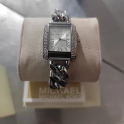 Đồng hồ cho phái nữ  803507