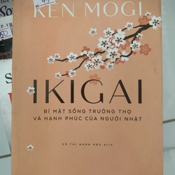 Sách Ikigai kí mật sống trường thọ và hạng phúc của người Nhật - sách real