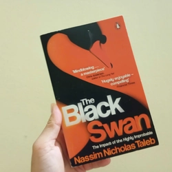 The black swan sách ngoại văn tiếng Anh