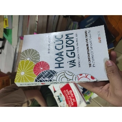 Hoa cúc và gươmHCM01/03