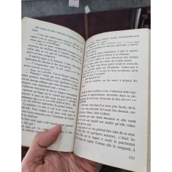 MEURTRES DANS LA BASILIQUE - Sharan Newman 147693