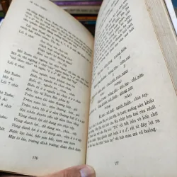 Nghệ Thuật Sân Khấu Hát Bội - Lê Văn Chiêu 1018996