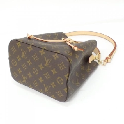 Túi xách vai Louis Vuitton Monogram Neo Noé BB M46581 608521