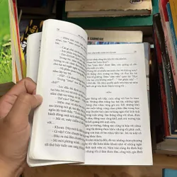 II Sách Tình Yêu: Hãy Để Anh Làm Chiếc Khăn Tay Của Em - 2012 698011