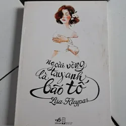 Ngoài vòng tay anh là bão tố 