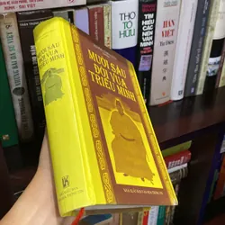 MƯỜI SÁU ĐỜI VUA TRIỀU MINH (XB 2002) 550980