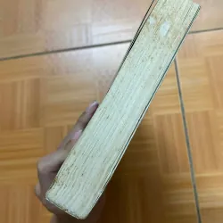 Kẻ nhắc tuồng 701086