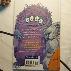 A KID IN MY CLASS - Rachel Rooney • Minh họa: Chris Riddell - Bìa cứng, khổ lớn, mới 99% 764556