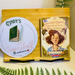 [Sách tiếng Anh 2hand] Like new 90% - Juliet Dove, Queen of Love - Bruce Coville