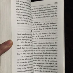 Những lối đi dưới hàng cây tăm tối 993152