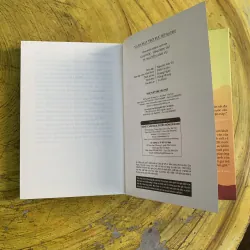 COMBO NGƯỜI ĐUA DIỀU & NGÀN MẶT TRỜI RỰC RỠ 745813