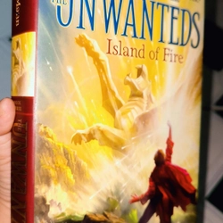 Sách Chapter: The Unwanteds  - Island of Fire (Lisa McMann) #NYT Bestselling series 