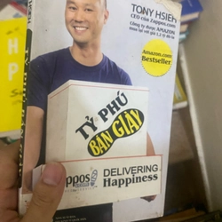 Tỷ Phú bán giày