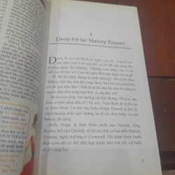Malory Towers - NĂM THỨ HAI NHIỀU ẨN SỐ 525254