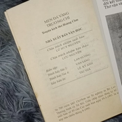 Men đá vàng (Hoàng Cầm) 499848