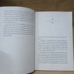 It's Trevor Noah: Born a Crime: Stories from a South African Childhood 928341